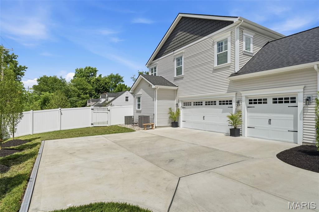Hillcrest - Residential
