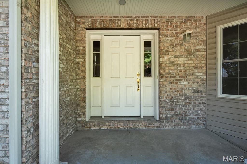 5012 Oak Bluff Drive