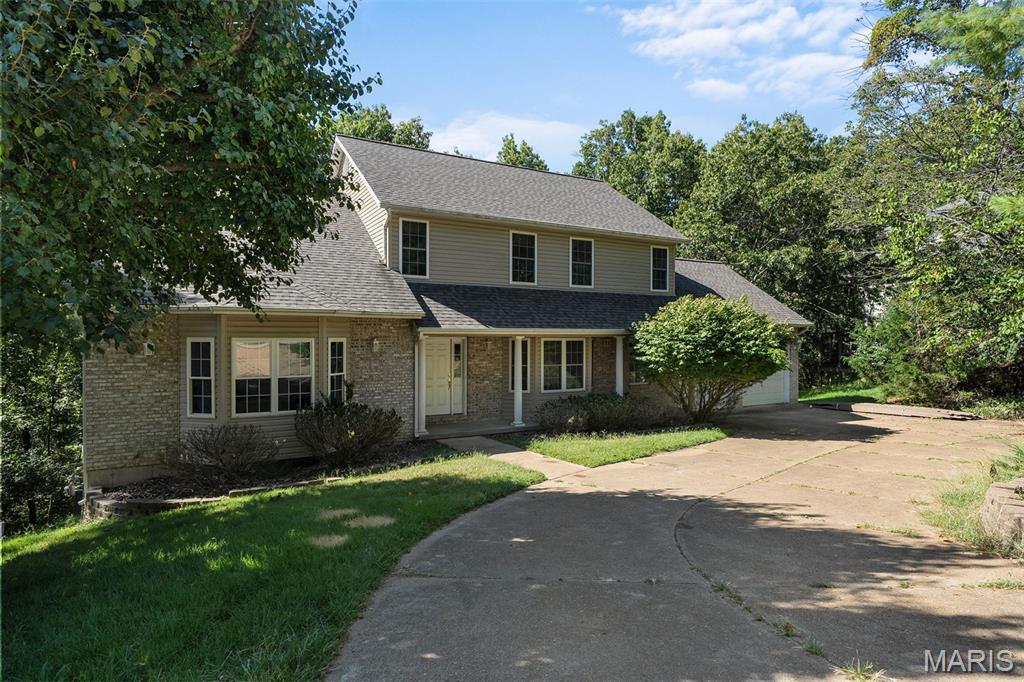 5012 Oak Bluff Drive