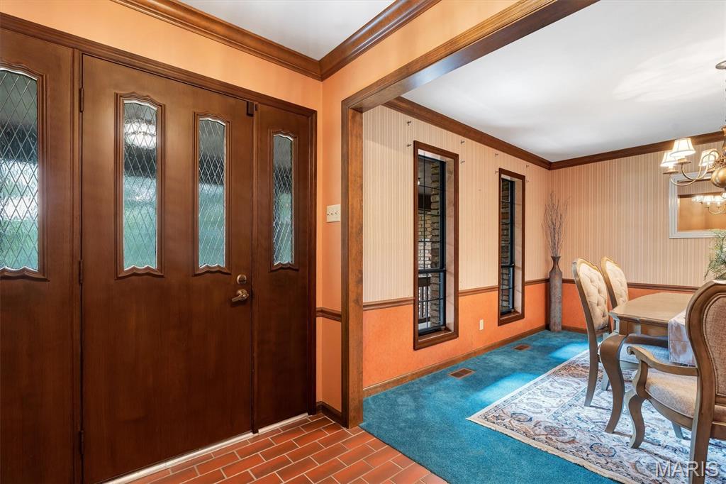 9733 Fall Ridge Trail