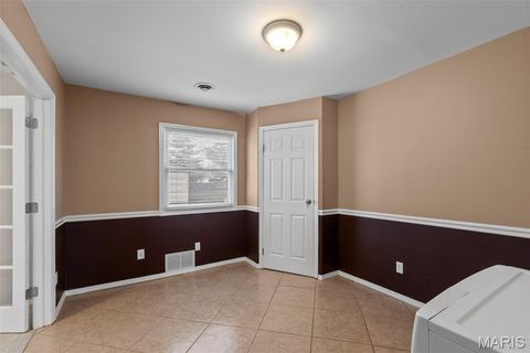 Tiny photo for 442 Royalwood Drive, Creve Coeur, MO 63141 (MLS # 26011413)