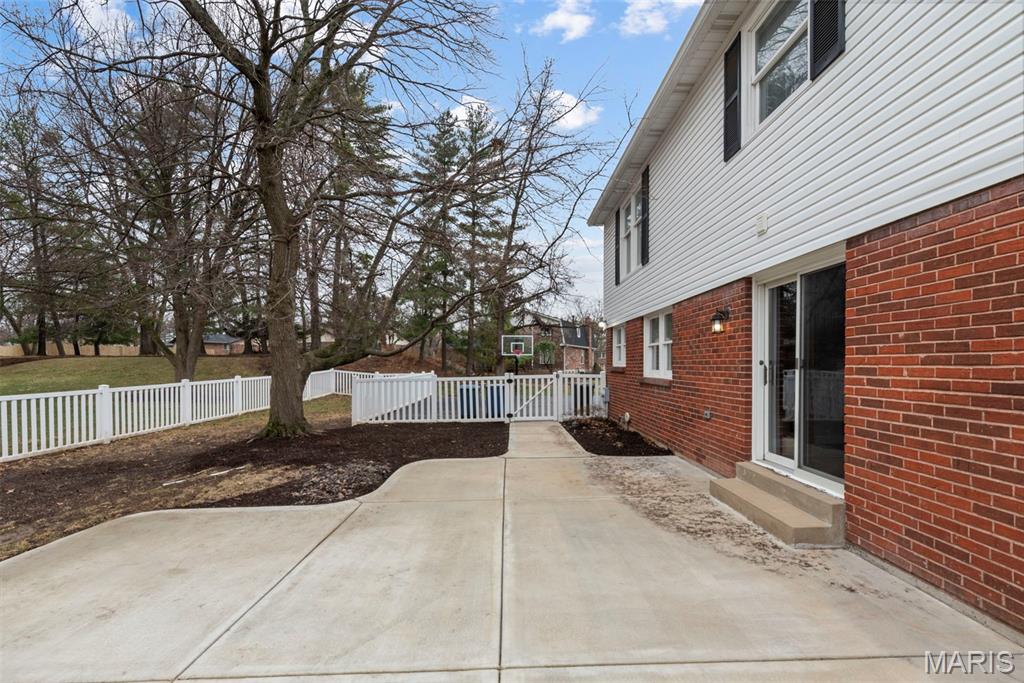 Creve Coeur Place Add - Residential