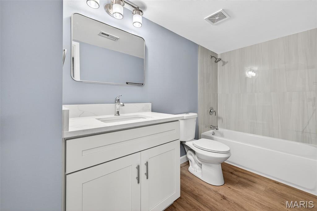 Brentwood Forest Condo Ph Three - Residential