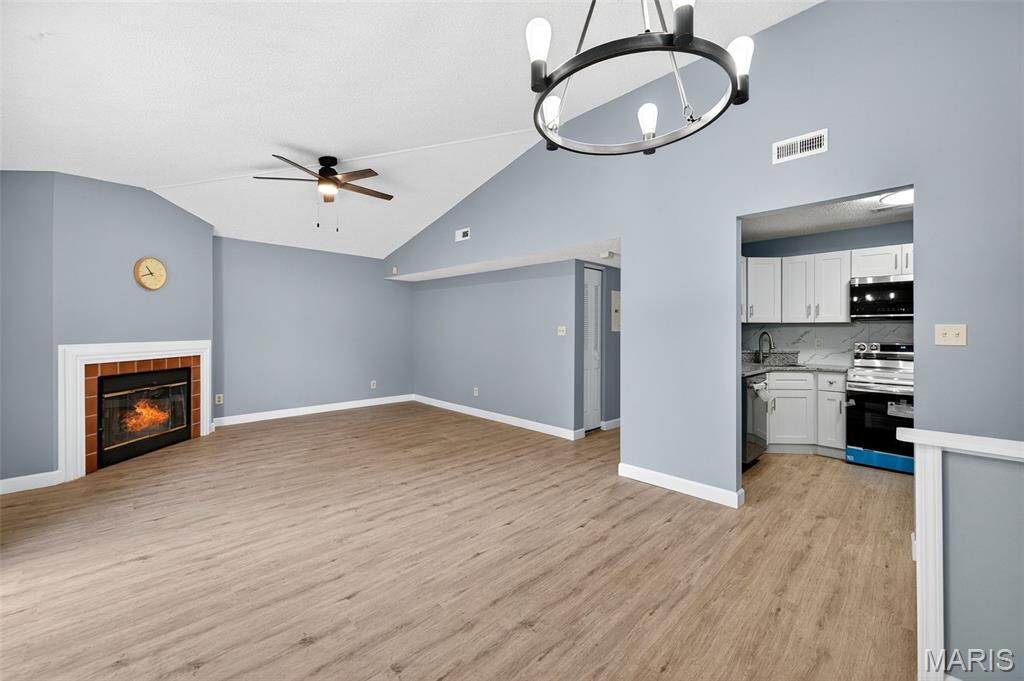 Brentwood Forest Condo Ph Three - Residential