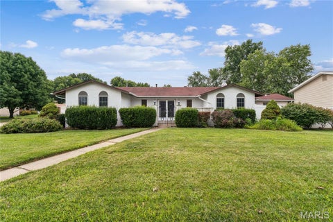 Photo of 2801 Droste Road, St Charles, MO 63301 (MLS # 26059560)