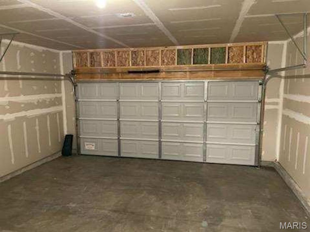 Arbors Of Rockwood Four The - Residential Lease