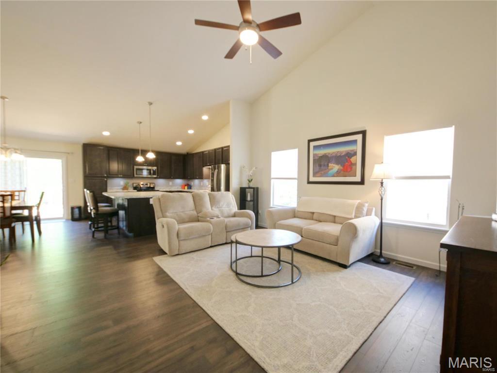 Arbors Of Rockwood Four The - Residential Lease