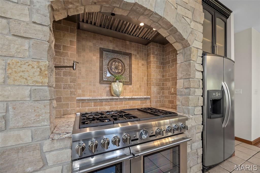 Nooning Tree One - Residential