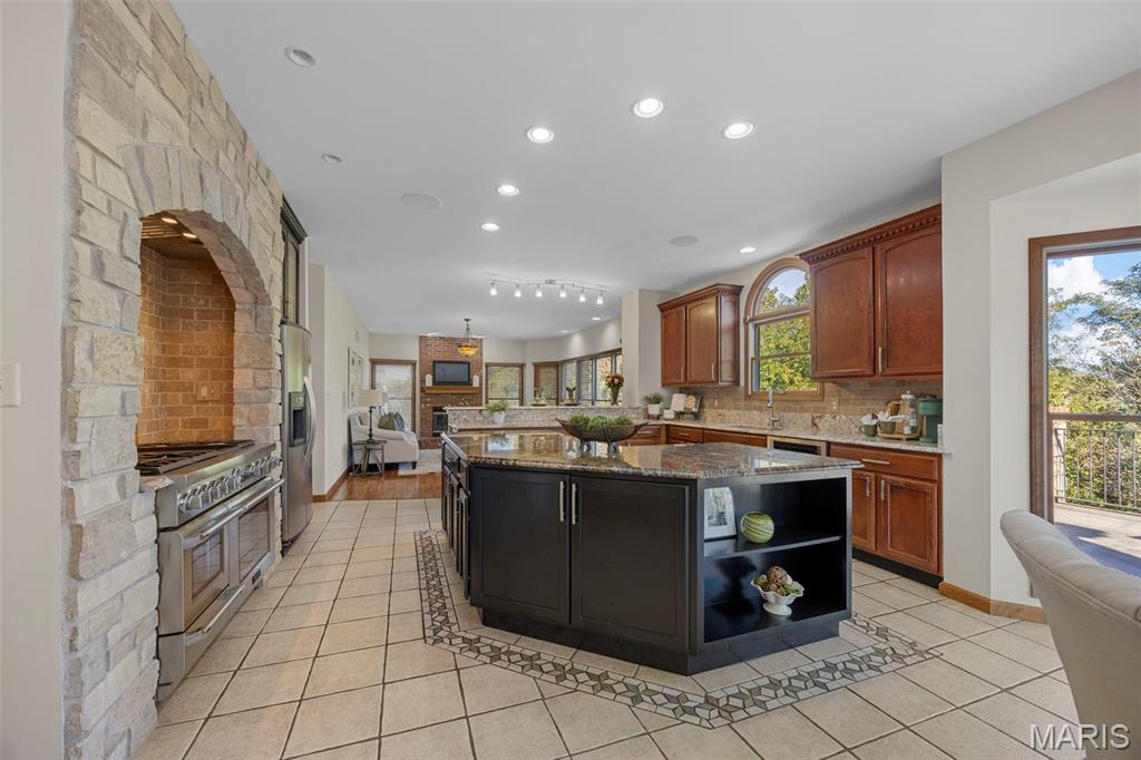 Nooning Tree One - Residential