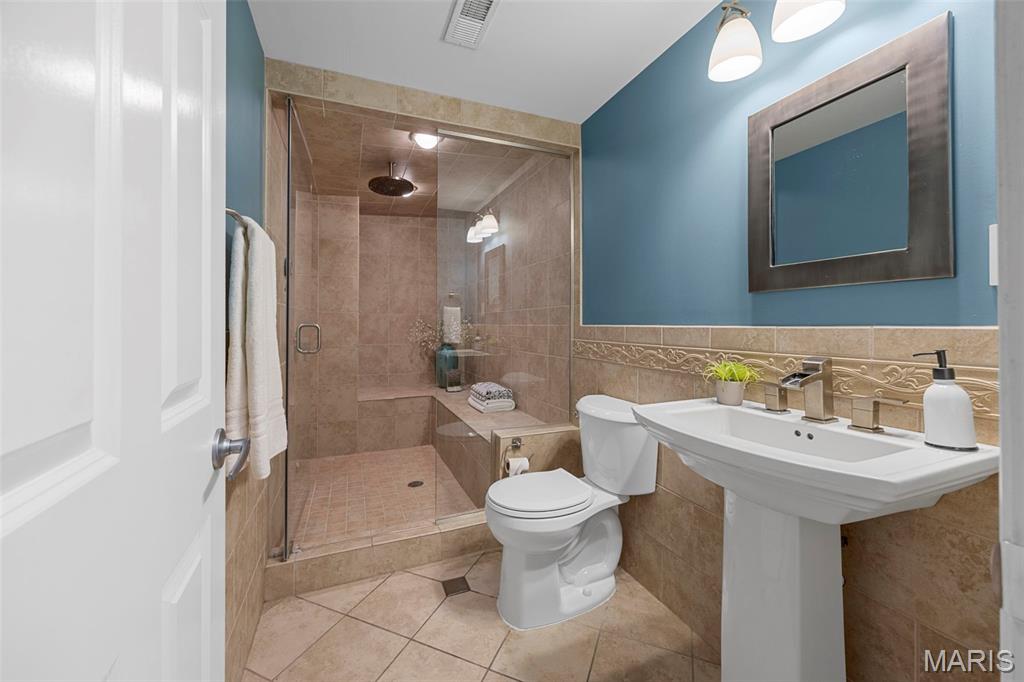 Nooning Tree One - Residential