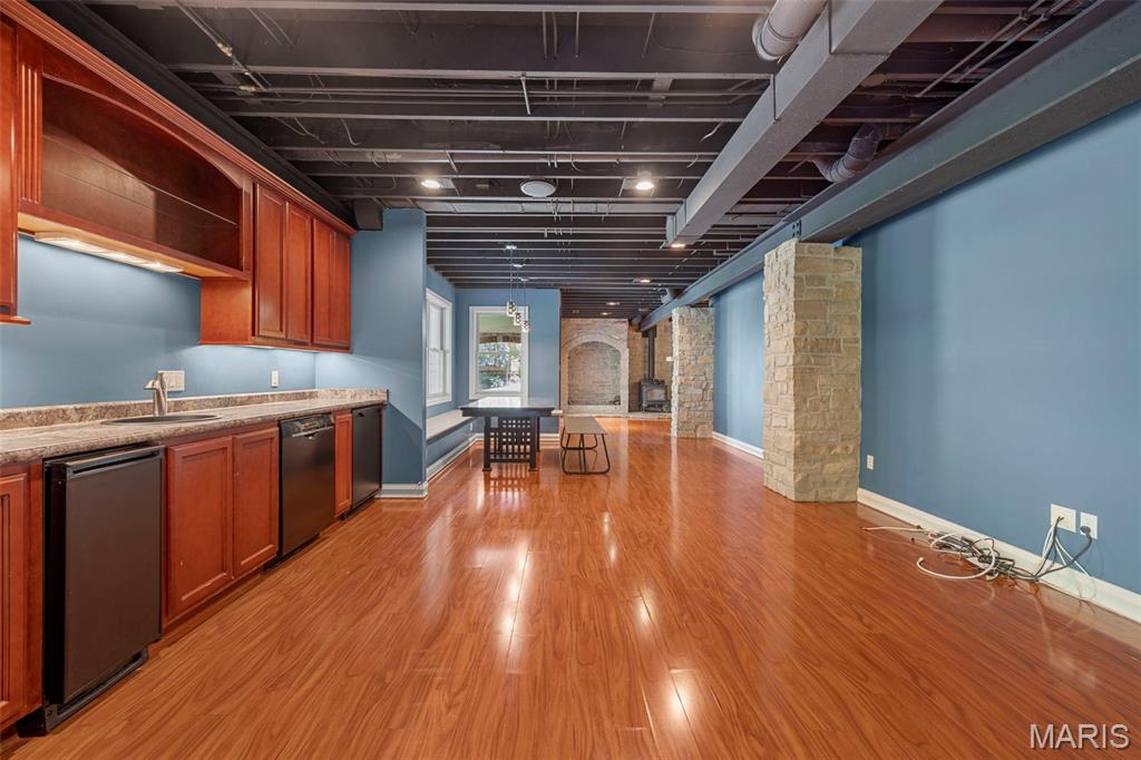 Nooning Tree One - Residential