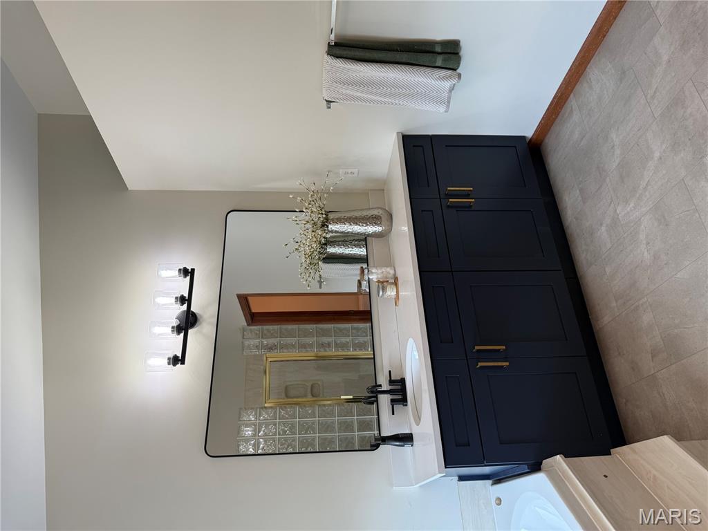 Nooning Tree One - Residential