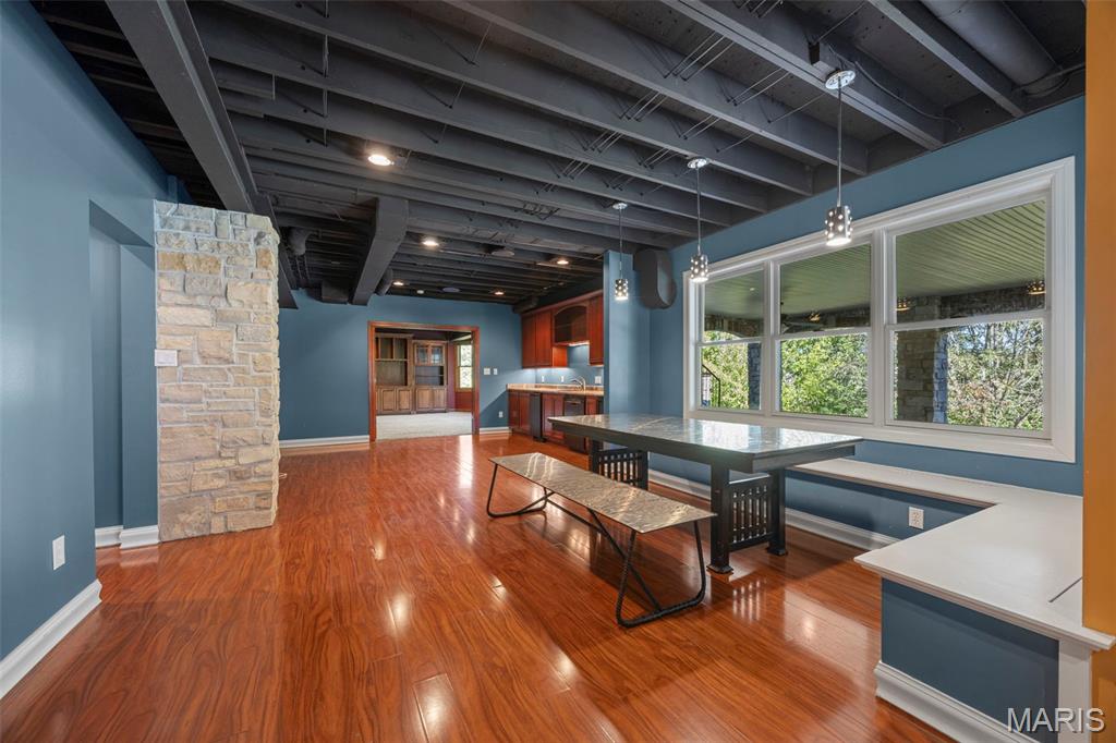 Nooning Tree One - Residential