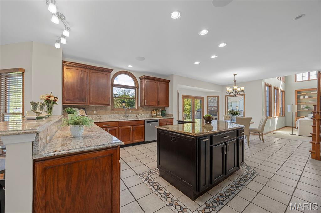 Nooning Tree One - Residential