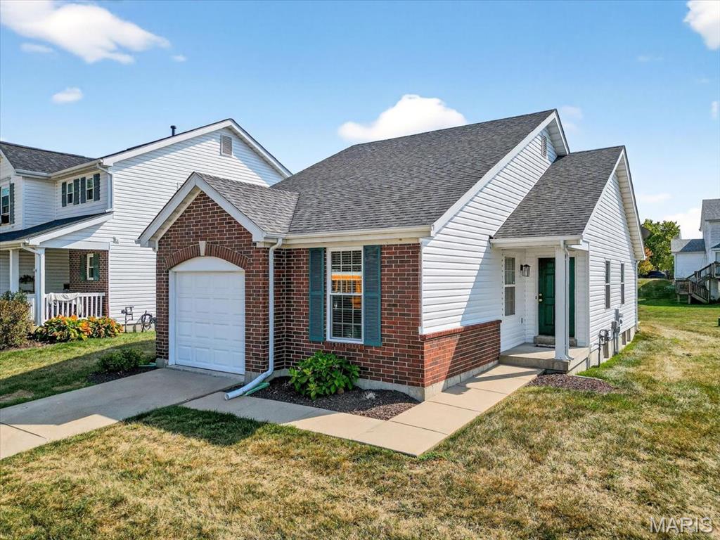 O'Fallon, Missouri 63366, United States, 2 Bedrooms Bedrooms, ,1 BathroomBathrooms,Residential,Pending,213320