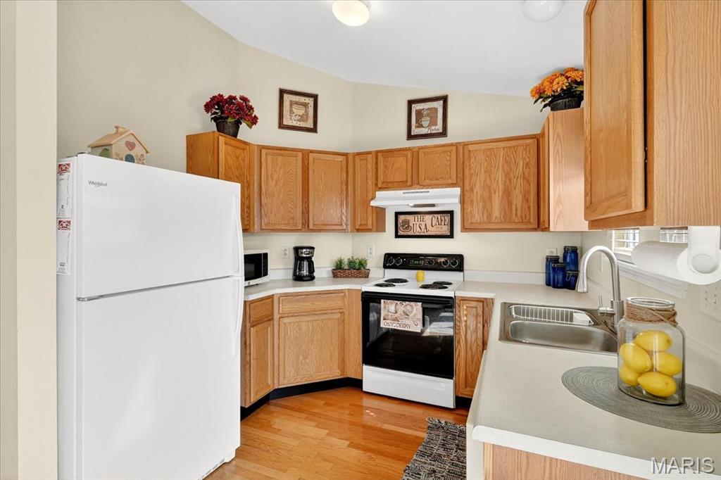 O'Fallon, Missouri 63366, United States, 2 Bedrooms Bedrooms, ,1 BathroomBathrooms,Residential,Pending,213320