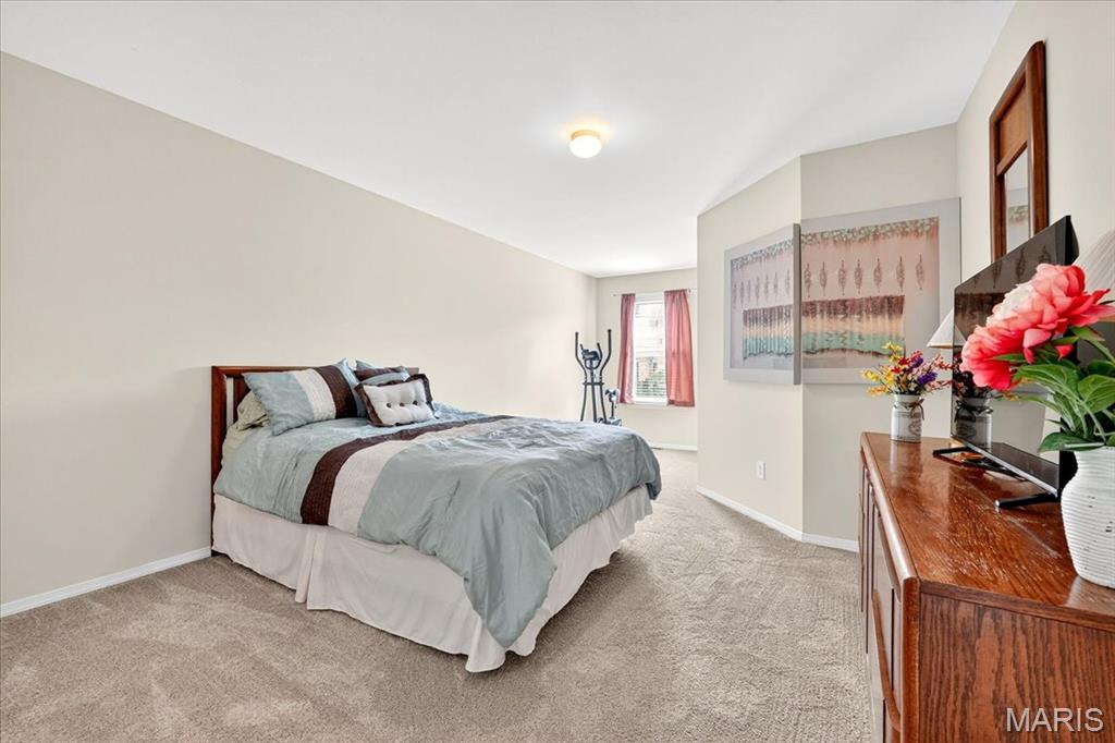 O'Fallon, Missouri 63366, United States, 2 Bedrooms Bedrooms, ,1 BathroomBathrooms,Residential,Pending,213320