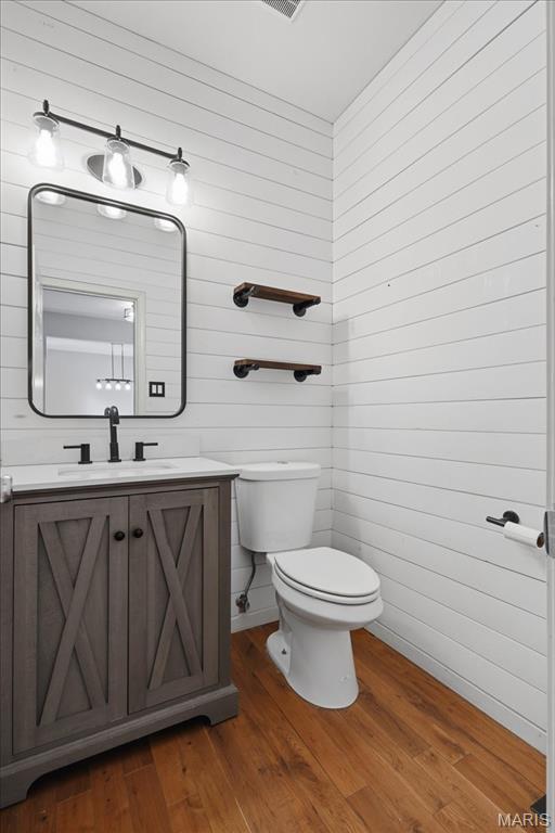 Bluffs Five The - Residential