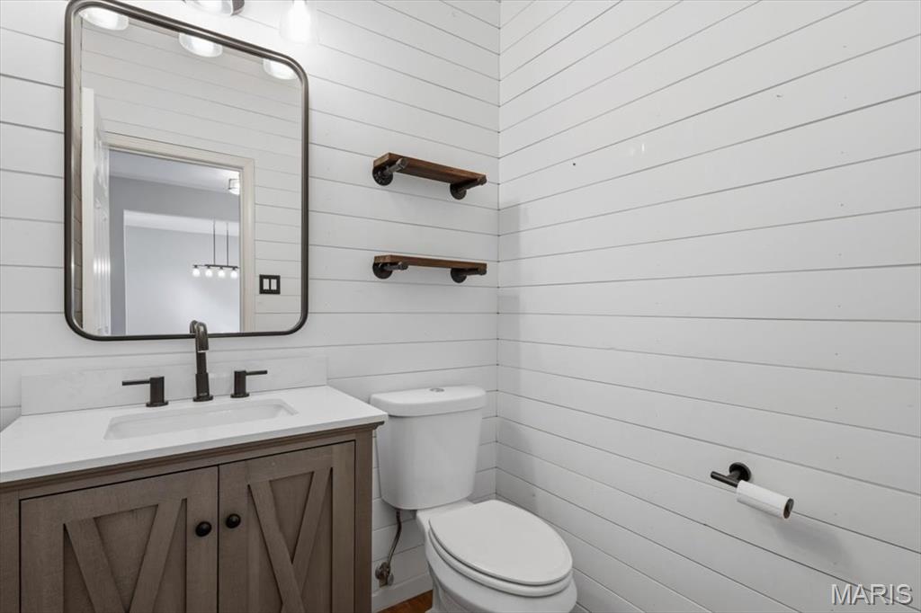 Bluffs Five The - Residential