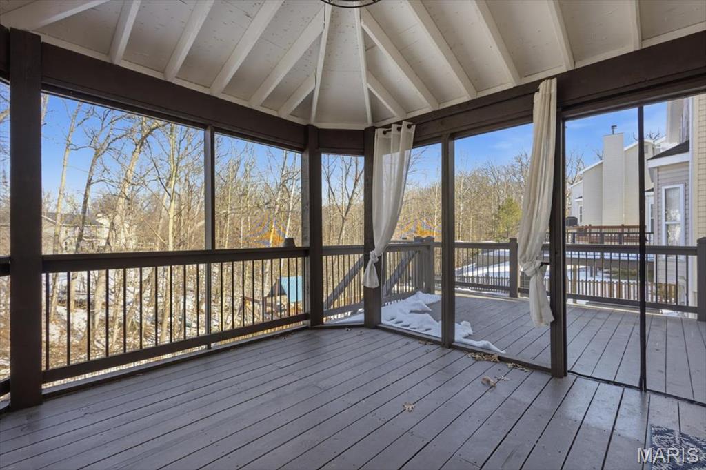 Bluffs Five The - Residential