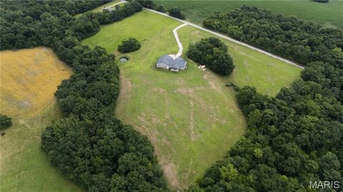 Tiny photo for 815 N Ethlyn Road, Winfield, MO 63389 (MLS # 25049672)