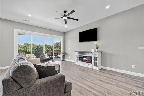 Tiny photo for 815 N Ethlyn Road, Winfield, MO 63389 (MLS # 25049672)