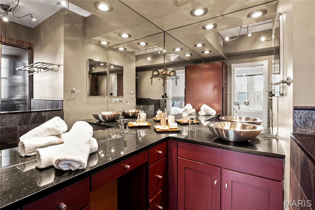 625 Skinker Condo - Residential