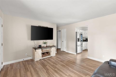 Tiny photo for 1404 Birch Drive, Pacific, MO 63069 (MLS # 26026723)