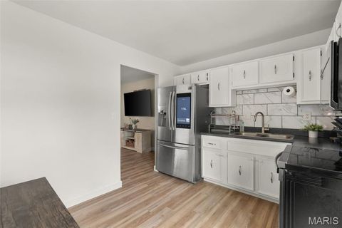 Tiny photo for 1404 Birch Drive, Pacific, MO 63069 (MLS # 26026723)