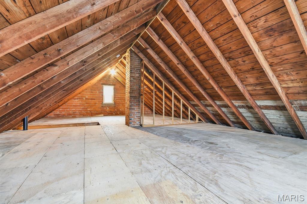 SURVEY 0000 SEC 13 TWN 43 RANGE - Residential Lease