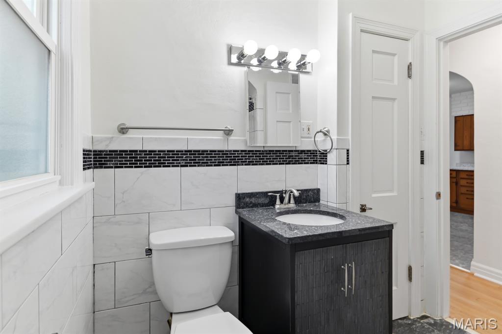 SURVEY 0000 SEC 13 TWN 43 RANGE - Residential Lease