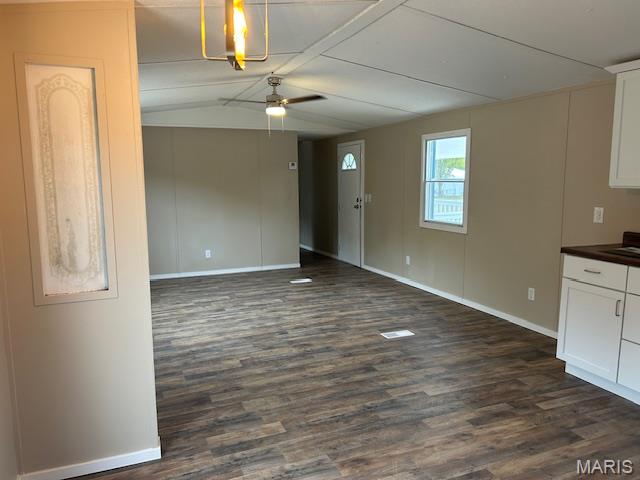 Moscow Mills, Missouri 63362, United States, 3 Bedrooms Bedrooms, ,2 BathroomsBathrooms,Residential,Active,221328