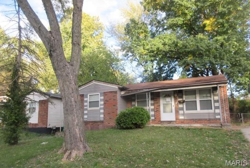 Photo of 10324 Royal Drive, St Louis, MO 63136 (MLS # 26003070)