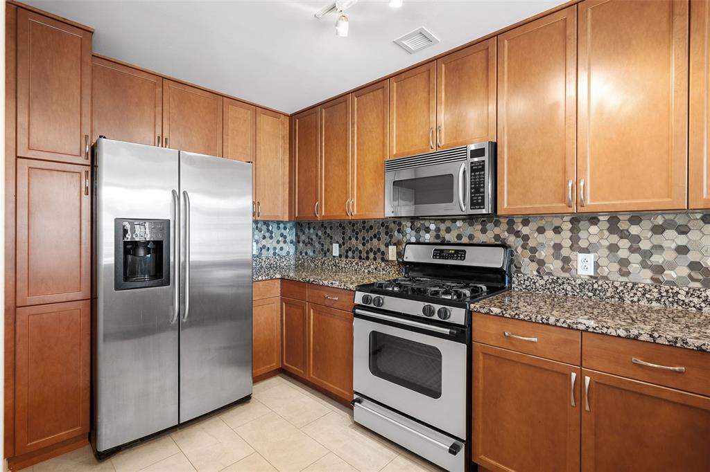 4909 Laclede Avenue 1202