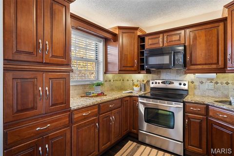 Tiny photo for 1530 Swallow Drive, Brentwood, MO 63144 (MLS # 26018674)