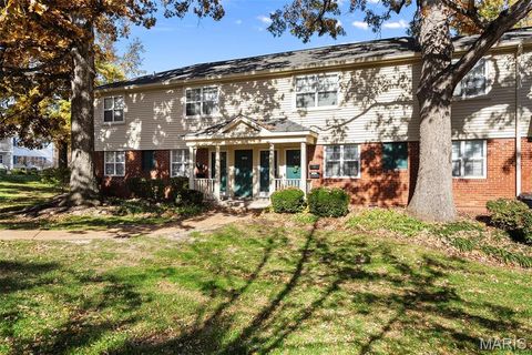 Tiny photo for 1530 Swallow Drive, Brentwood, MO 63144 (MLS # 26018674)