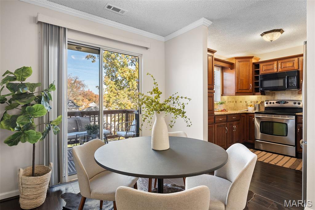 Brentwood Forest Condo Ph Five - Residential