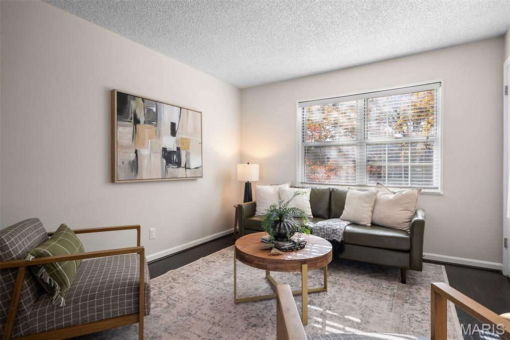 Brentwood Forest Condo Ph Five - Residential