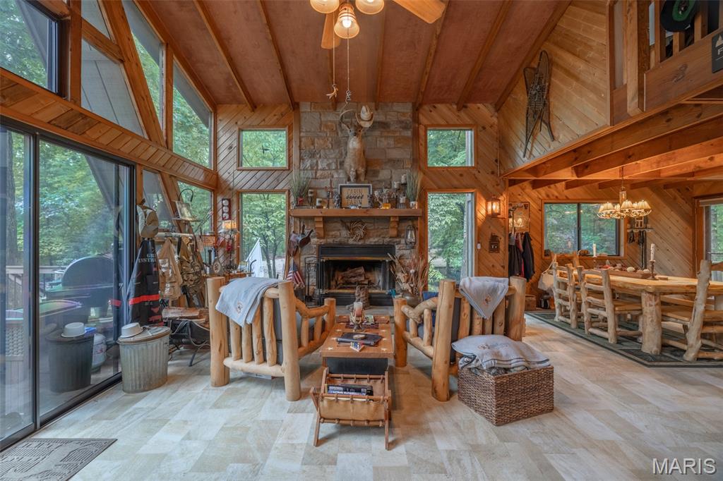 483 Hummingbird View Drive