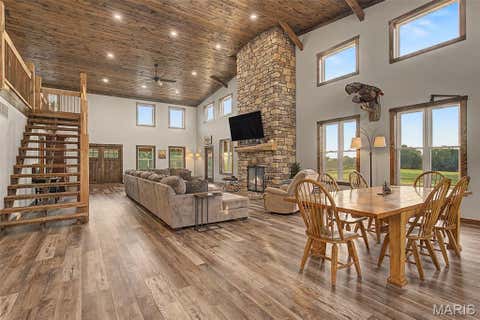Tiny photo for 10 Henebry Hills Lane, Troy, MO 63379 (MLS # 26047586)