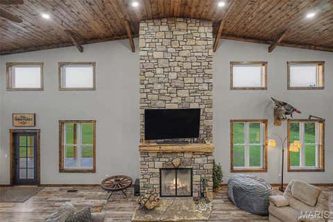 Tiny photo for 10 Henebry Hills Lane, Troy, MO 63379 (MLS # 26047586)
