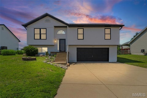 Photo of 2316 W Ridge Drive, Festus, MO 63028 (MLS # 26038006)