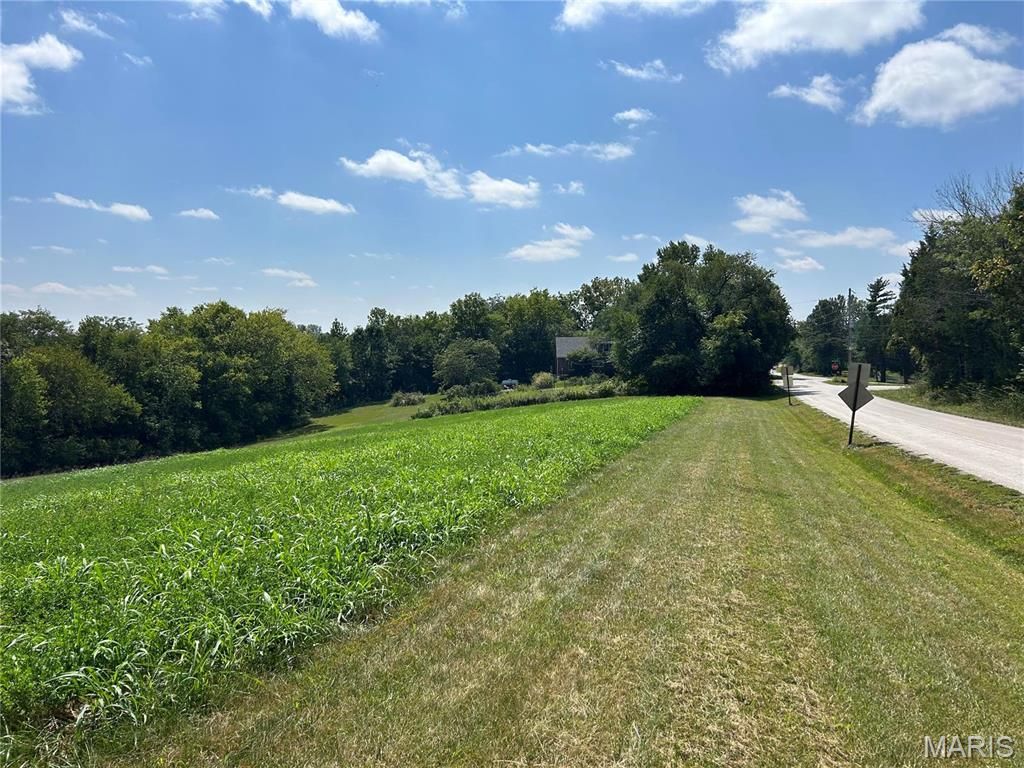 Photo of 4909 Elder Rd, Villa Ridge, MO 63089 (MLS # 26030252)