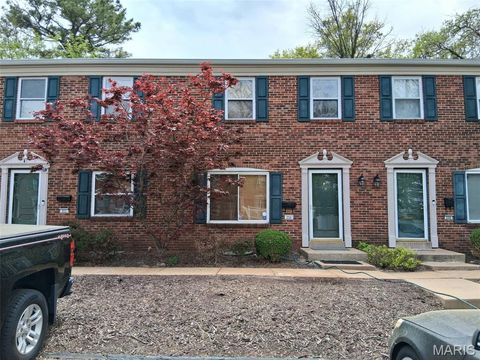 Tiny photo for 1025 Lacouer Drive, Kirkwood, MO 63122 (MLS # 26022456)