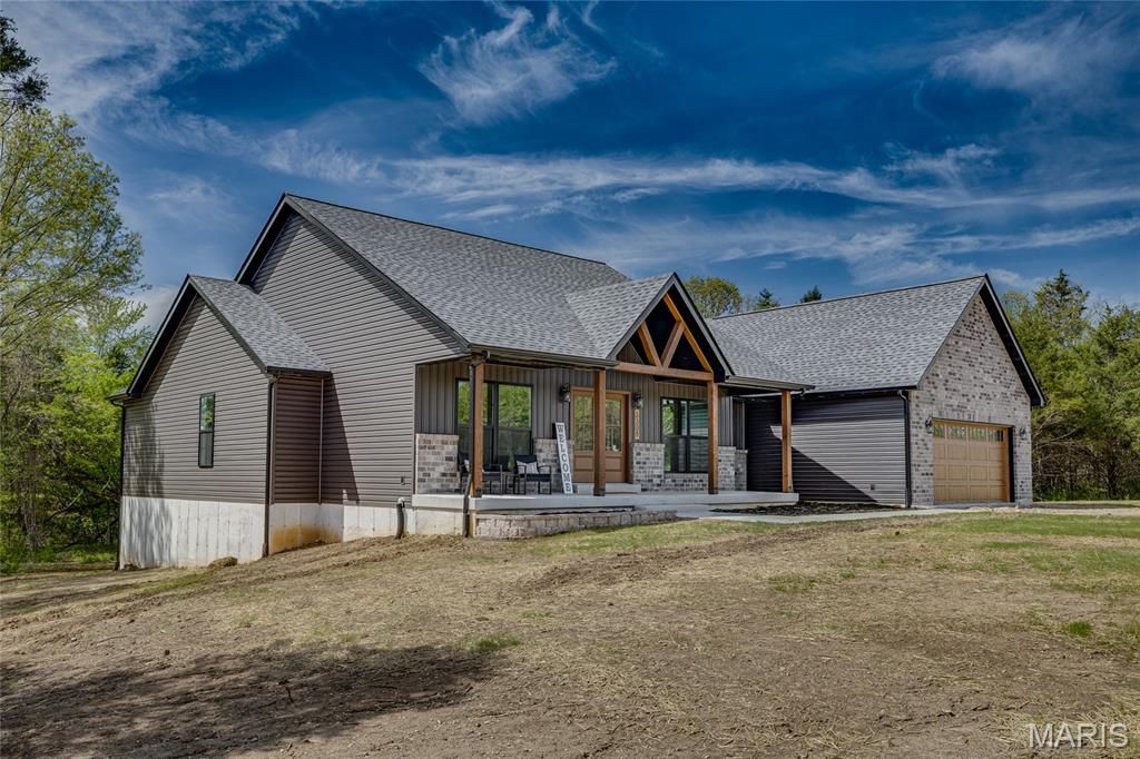 Photo of 3308 Weatherby Lane, Farmington, MO 63640 (MLS # 26024422)