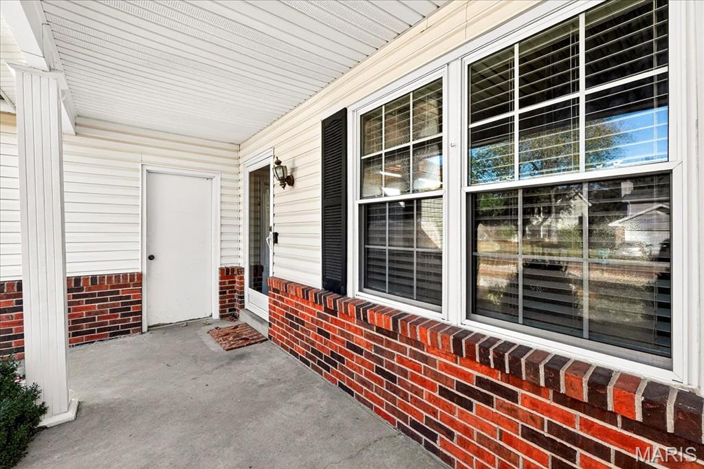 818 Clintwoode Court