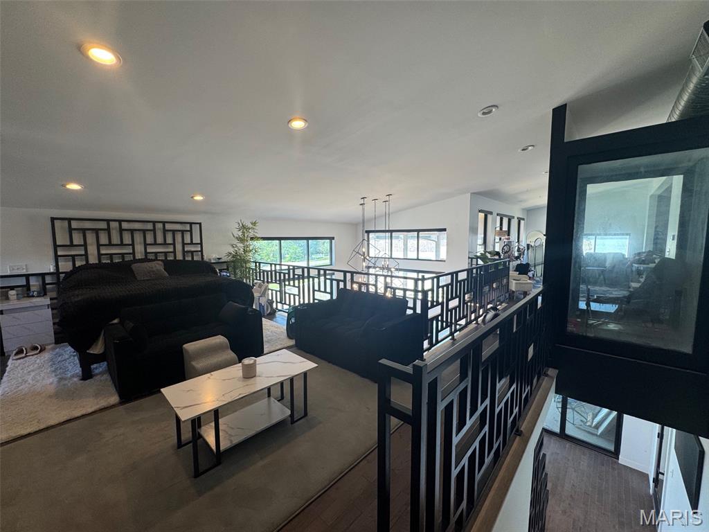 Complex - Commercial Sale