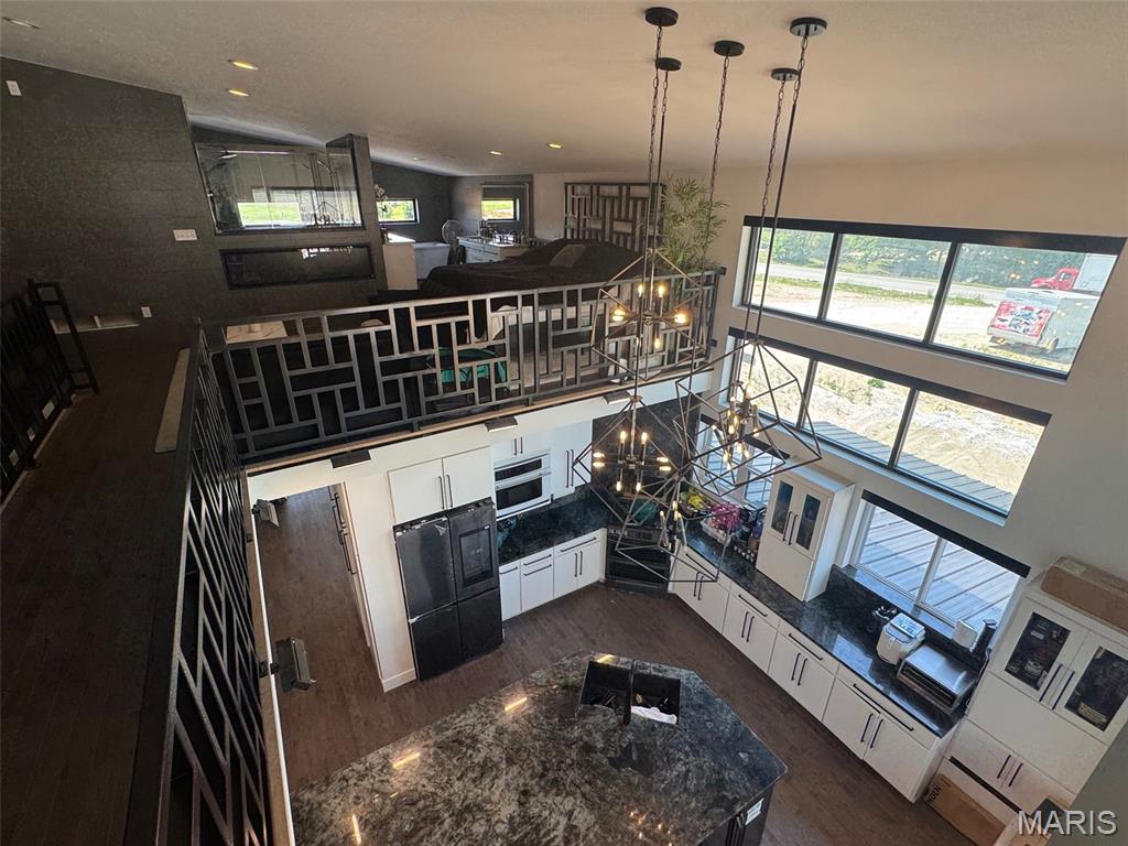 Complex - Commercial Sale