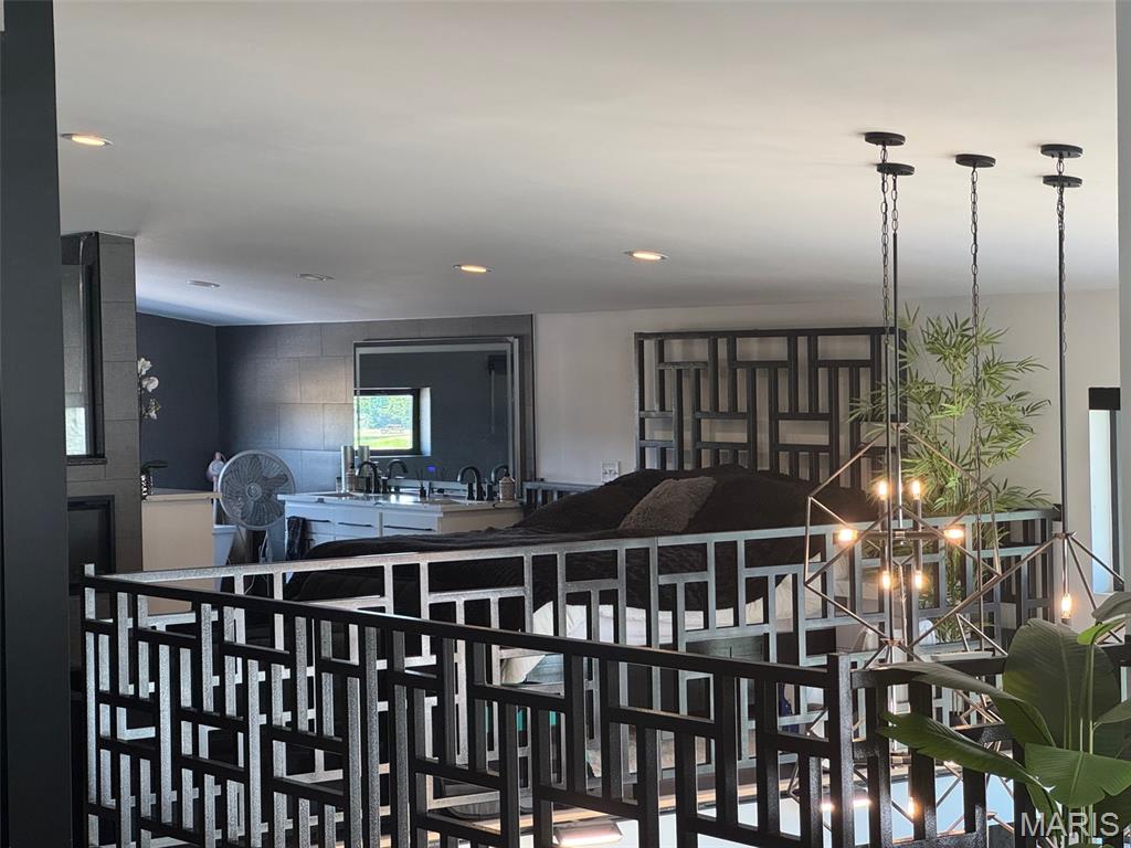 Complex - Commercial Sale