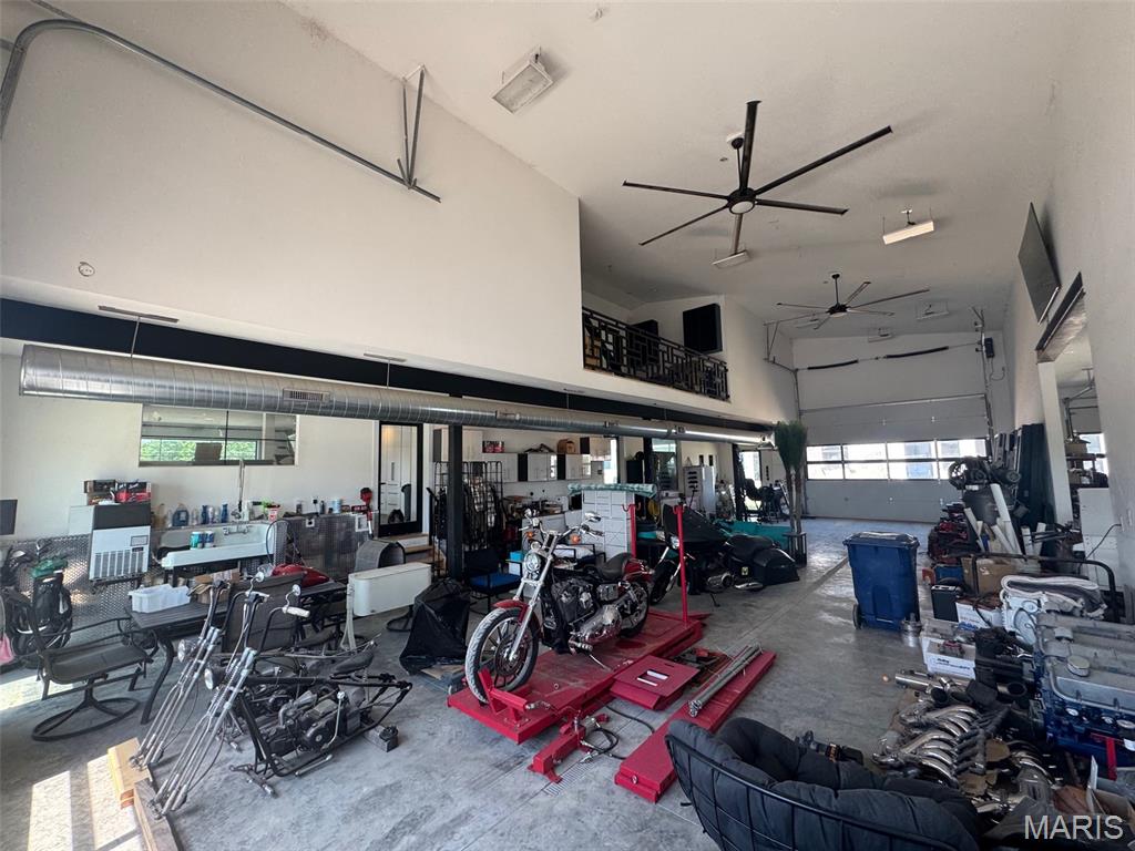 Complex - Commercial Sale